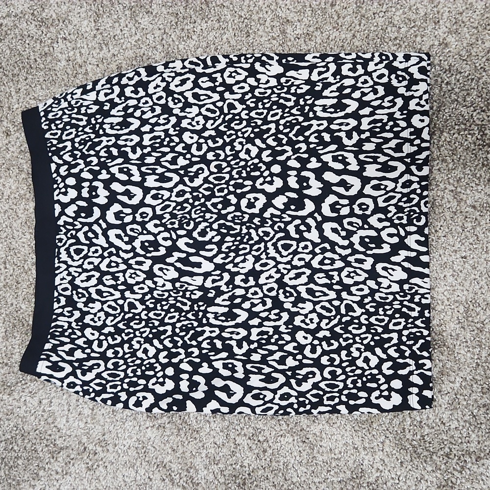 Miss Tina by Tina pencil skirt Black White Cheetah Print Womens 8 Medium